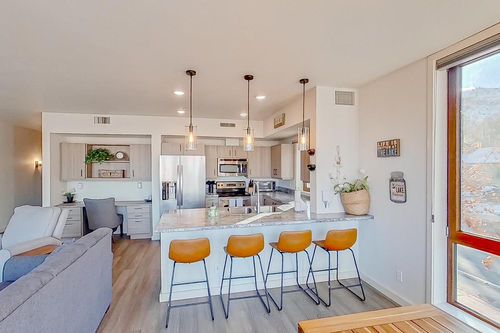 Chelan Resort Suites: Comfort By The Lake #201 외부 사진